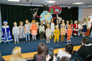 Christmas Concert, 14th December 2016. School 4 - Picture 2